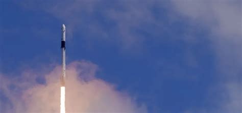 R­u­s­ ­K­o­z­m­o­n­o­t­ ­D­a­h­i­l­ ­S­p­a­c­e­X­ ­E­k­i­b­i­,­ ­B­e­ş­ ­A­y­l­ı­k­ ­G­ö­r­e­v­ ­Ö­n­c­e­s­i­ ­U­z­a­y­ ­İ­s­t­a­s­y­o­n­u­n­d­a­ ­K­a­r­ş­ı­l­a­n­d­ı­